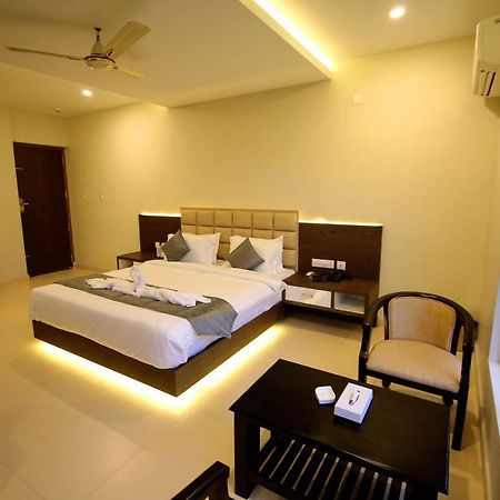 Hotel Le Sapphire Sultan Bathery Εξωτερικό φωτογραφία