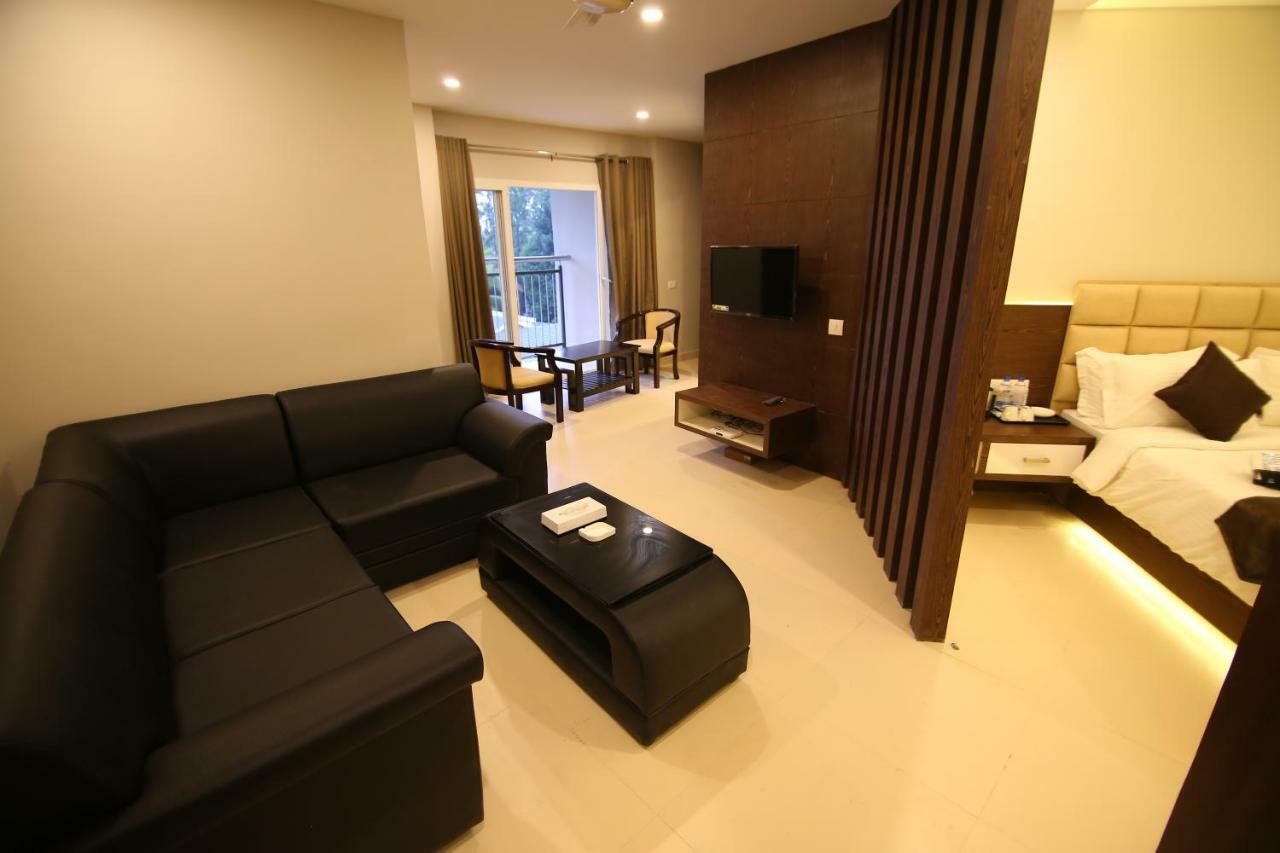 Hotel Le Sapphire Sultan Bathery Εξωτερικό φωτογραφία